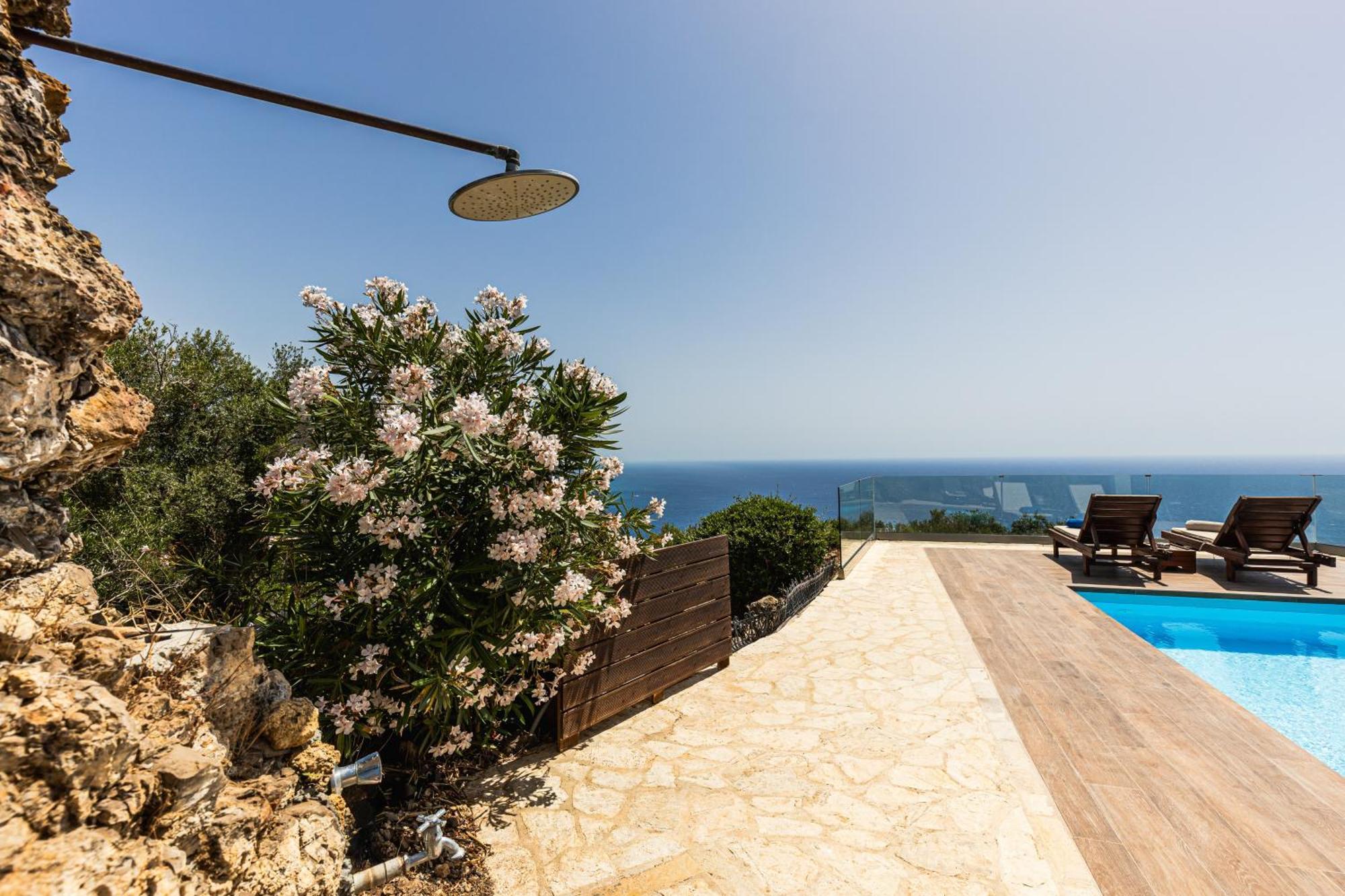 Sinarádes Villa Vardia-Amazing Seaviews With Heated Pool מראה חיצוני תמונה